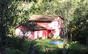 Linda casa em Mury,com riacho e lareira
